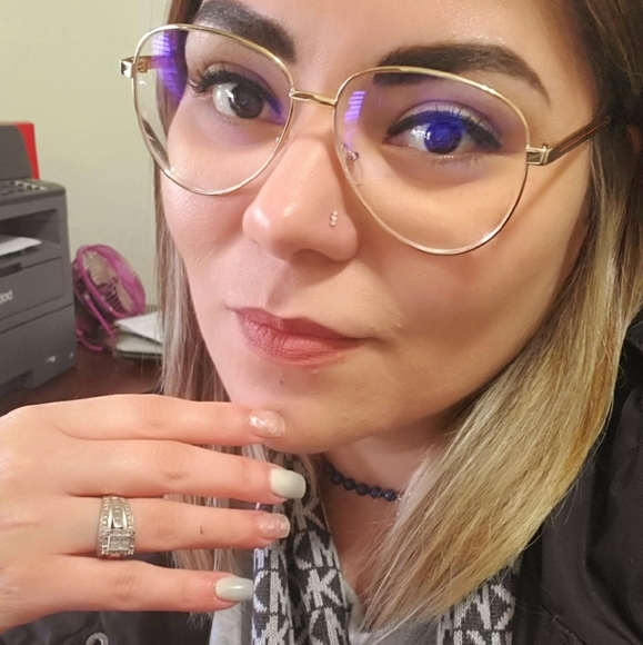 Meet your Posher, Paloma - Picture 8 of 8